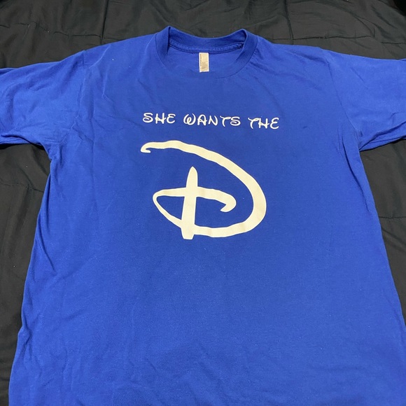 She Wants The D T-Shirt “Disney” - Picture 1 of 3